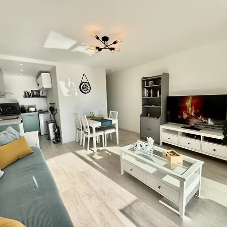 2p Piscine - Parking - Vue - Διαμέρισμα Αντίμπ