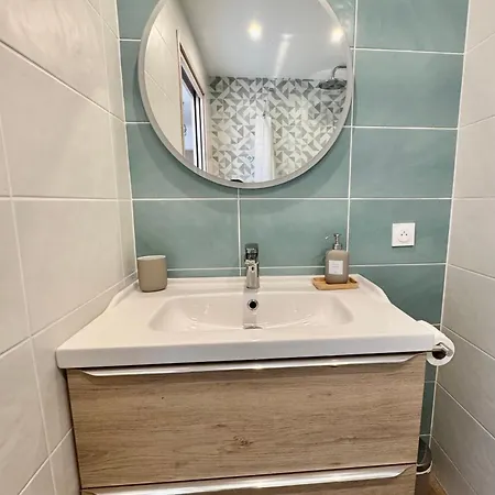 2p Piscine - Parking - Vue - Διαμέρισμα Αντίμπ