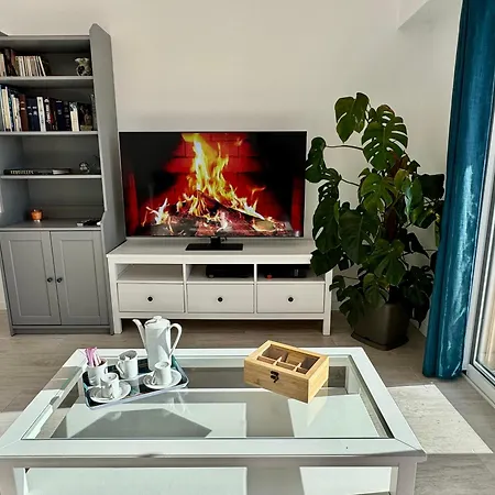 2p Piscine - Parking - Vue - Αντίμπ